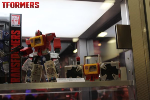 SDCC 2016   Generations Platinum Series And Titans Return Preview Night Display 110 (110 of 157)